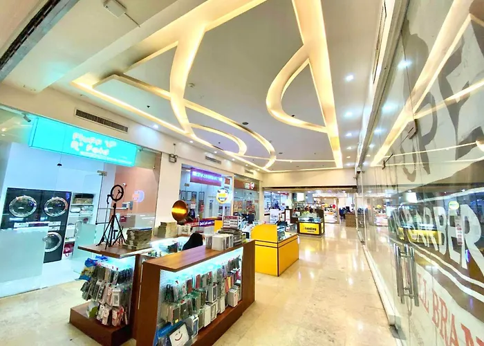 Aparthotel Group-friendly 2br With Mall Access