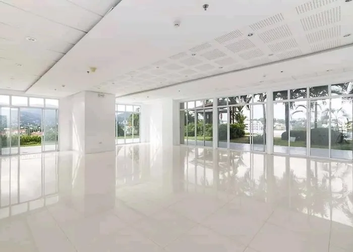 Group-friendly 2br With Mall Access Aparthotel Cebu