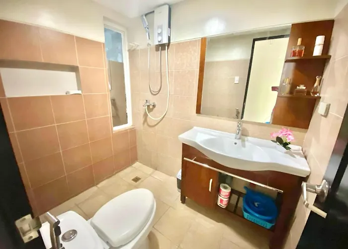 Group-friendly 2br With Mall Access 3* Cebu