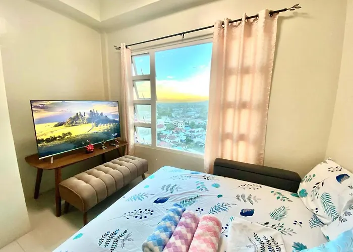 Aparthotel Group-friendly 2br With Mall Access